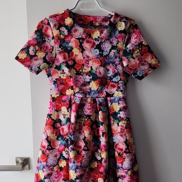 ASOS Maternity Floral Flare Scuba Dress - Picture 2 of 7